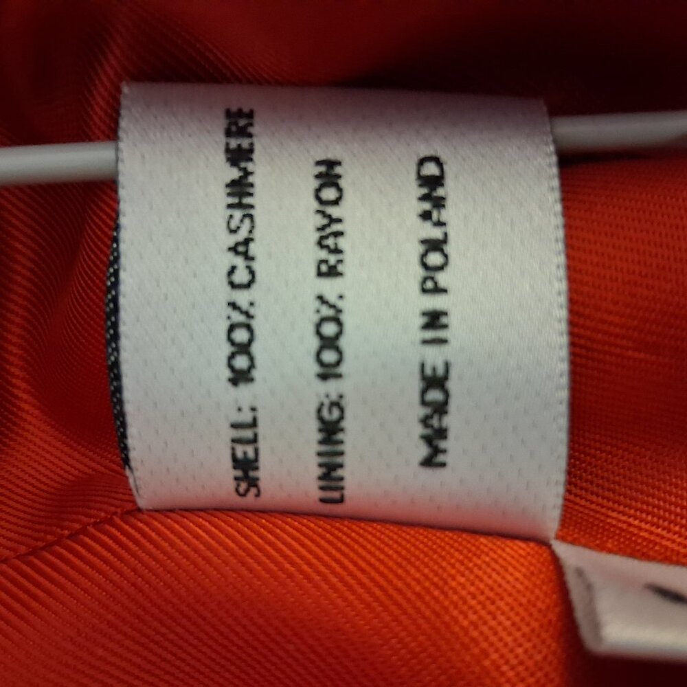 Bill Blass Classic Red Cashmere Single Breasted Winter Coat with 2 side pockets - Picture 7 of 7